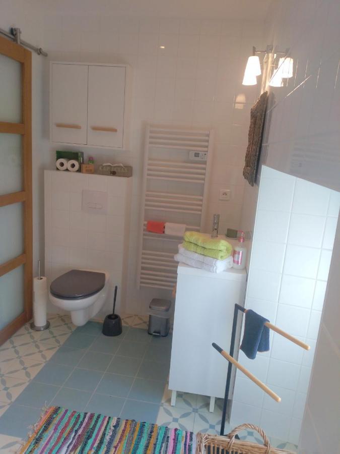 La Petite Maison Dans La Prairie Scillé 외부 사진